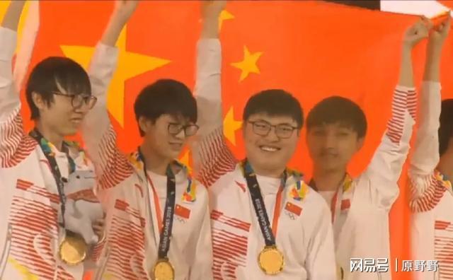 Uzi迎来五赛季高光表现，巴塞罗那球迷沸腾！